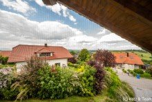 Aussicht Schlafzimmer Gepflegtes Zweifamilienhaus in l�ndlicher Lage n�he Tiefenbach!