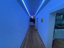 Flur mit LED Wohnen mit Donaupanorama - Stilvolle 2-Zimmer-Wohnung in Obernzell