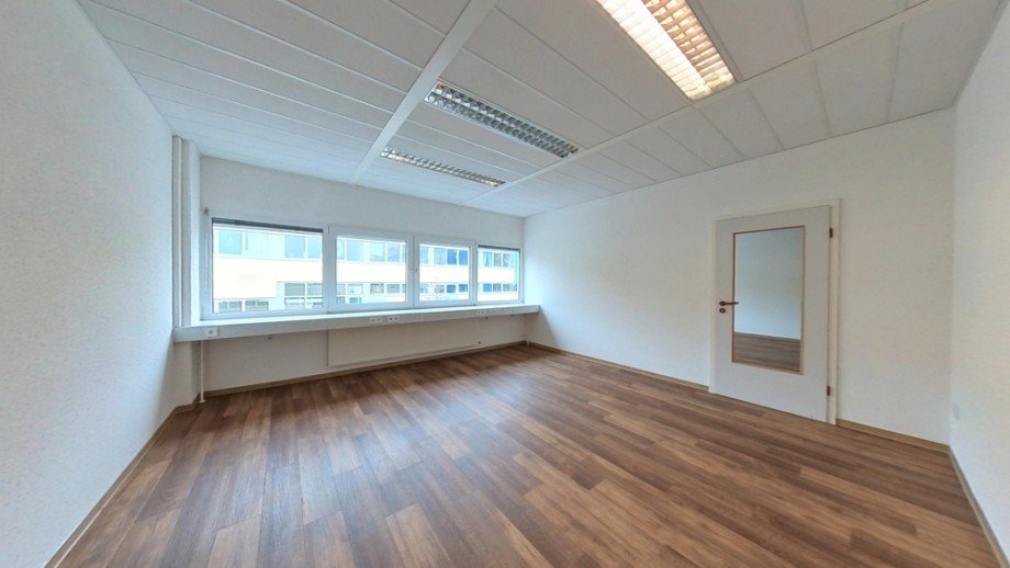 B�rofl�che B�rofl�che Hutthurm