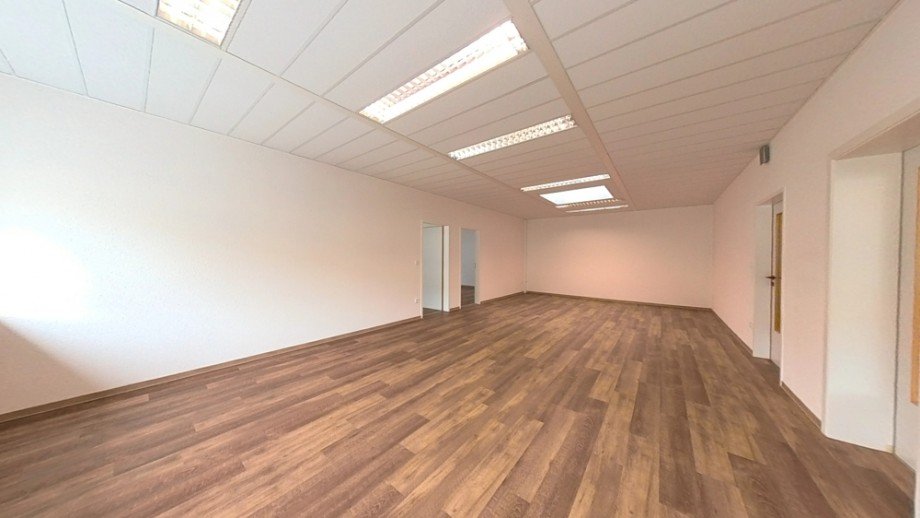 B�rofl�che B�rofl�che Hutthurm