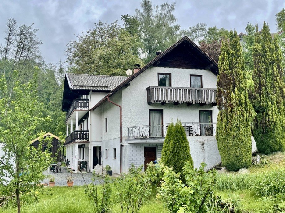 Hausansicht Doppelhaush�lfte Tiefenbach