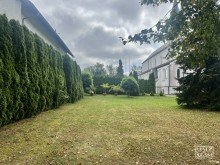 Zugang zum Haus Gepflegte, gro�z�gige 3-Zimmer-Wohnung mit Terrasse in Schalding links der Donau!