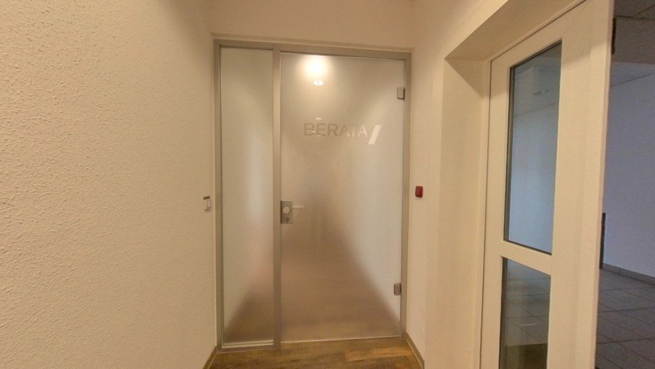 Eingang B�rofl�che Hutthurm