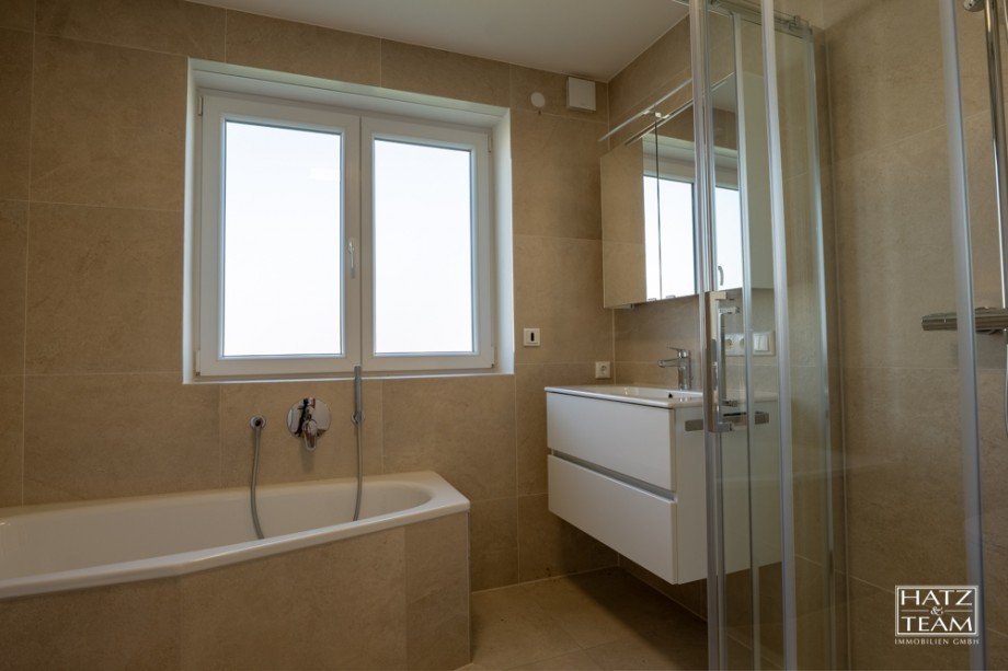 Badezimmer EG Zweifamilienhaus Thyrnau