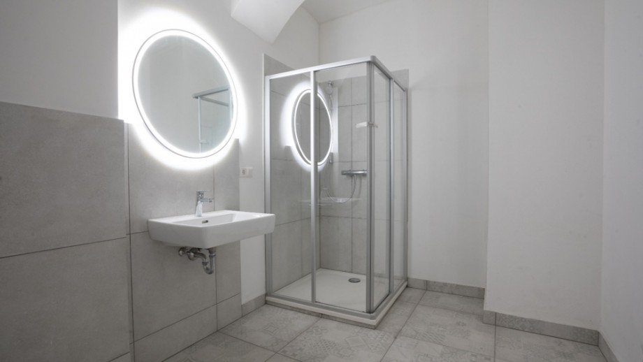 Wohnung Top 5 Wohn- / Gesch�ftshaus Sch�rding