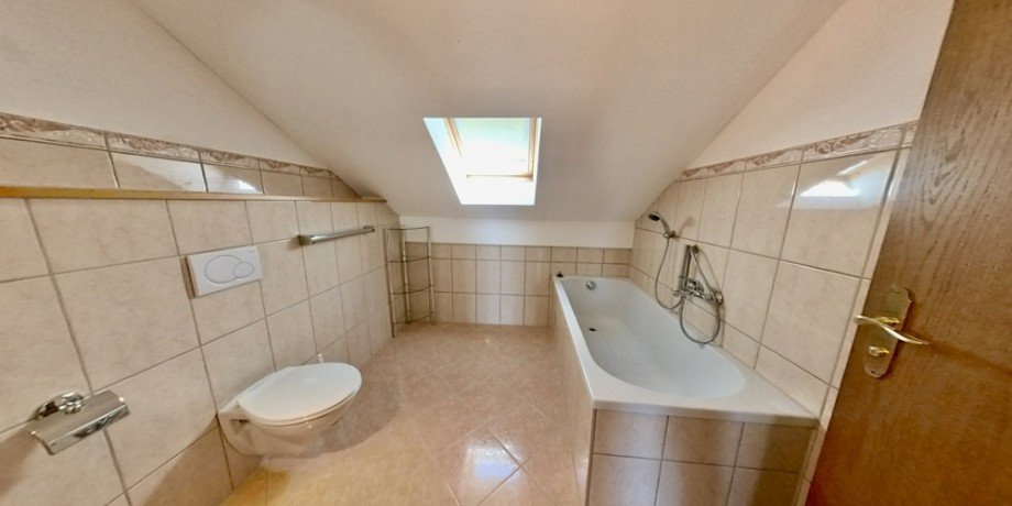 Badezimmer DG Reihenendhaus Passau