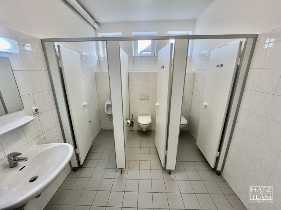 Gemeinschaftstoiletten B�rohaus Passau