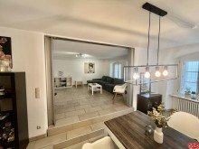 Essbereich WG geeignet! 
Charmante 4-Zimmer-Wohnung auf zwei Etagen in der bekannten K�nstlergasse von Passau!