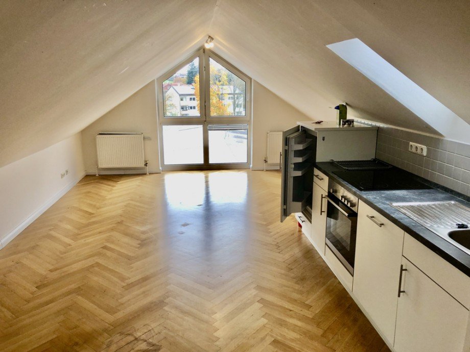 Wohnen/Essen Dachgeschosswohnung Salzweg