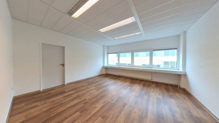 B�rofl�che B�rofl�che Hutthurm