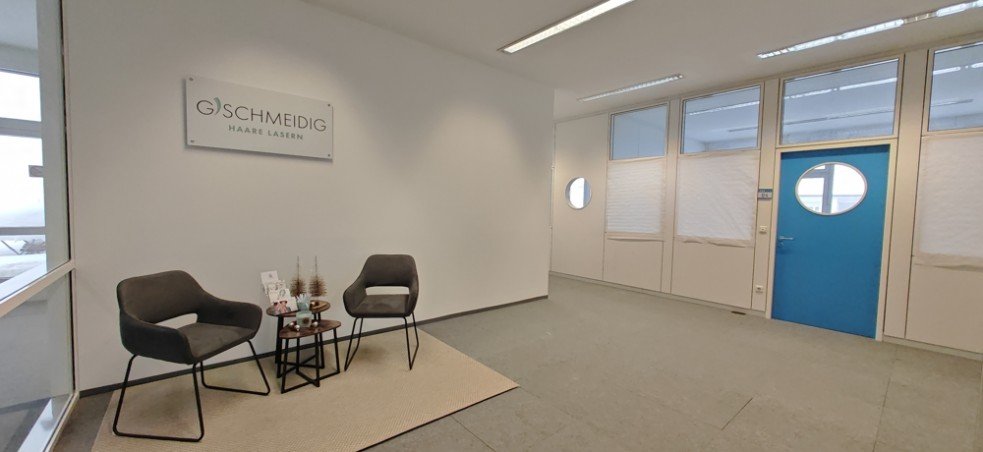 Eingang zu B�rofl�chen B�rohaus Passau