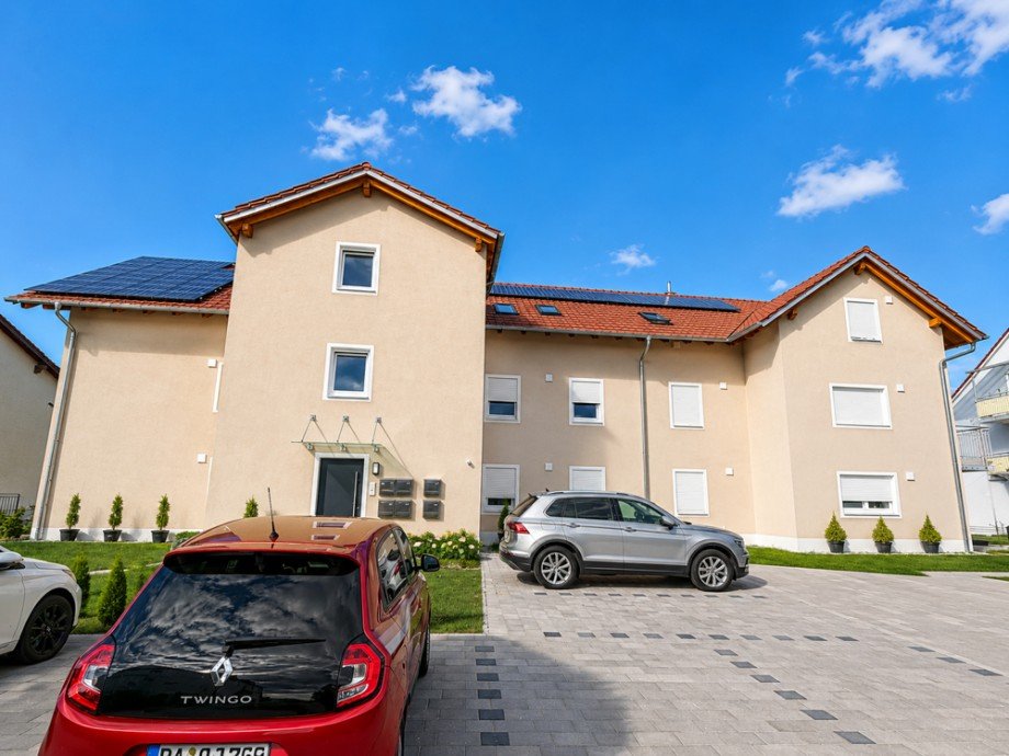 Hausansicht 3 Mehrfamilienhaus Bad F�ssing / Egglfing am Inn