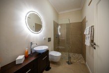 Badezimmer 3 Luxuri�se Architektenvilla mit herrlichem Blick in
Passau-Salzweg!