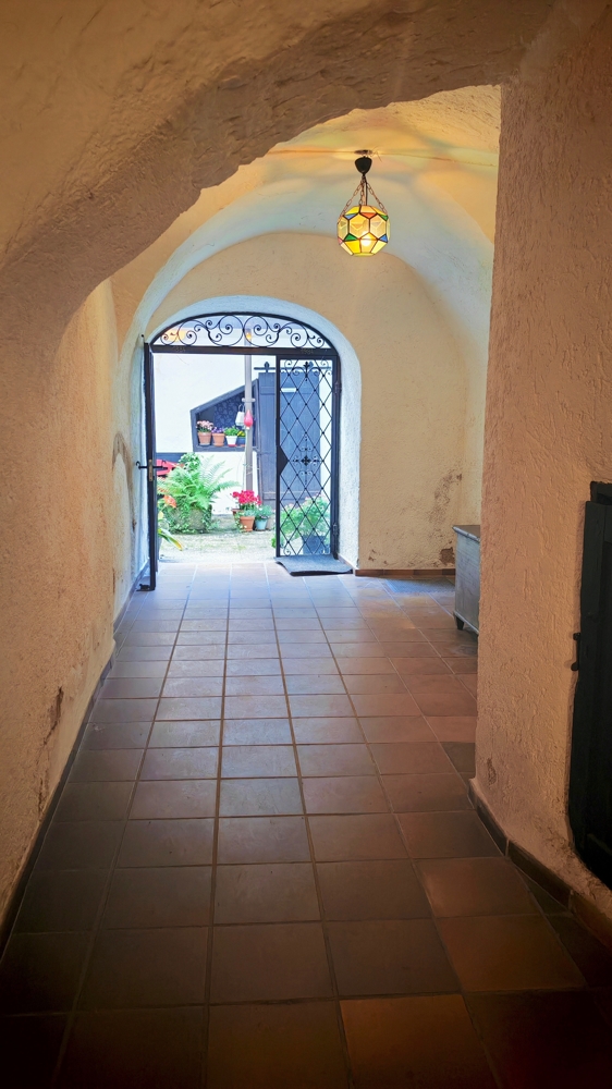 Eingang Erdgeschoss Mehrfamilienhaus Passau