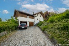 Au�enansicht Haus Gepflegtes Zweifamilienhaus in l�ndlicher Lage n�he Tiefenbach!