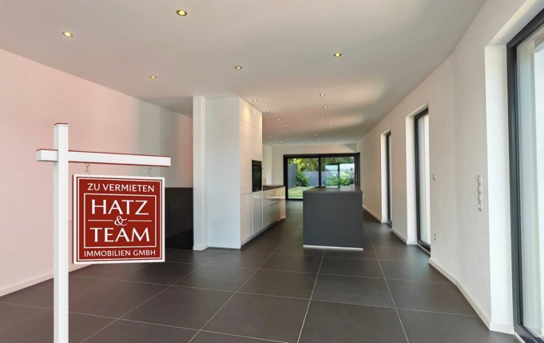 Hatz & Team Immobilien GmbH Passau Doppelhaush�lfte Modernes Wohnen mit Garten und sonniger Terrasse!