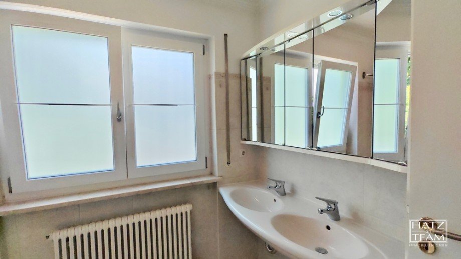 Bad OG Doppelhaush�lfte Passau