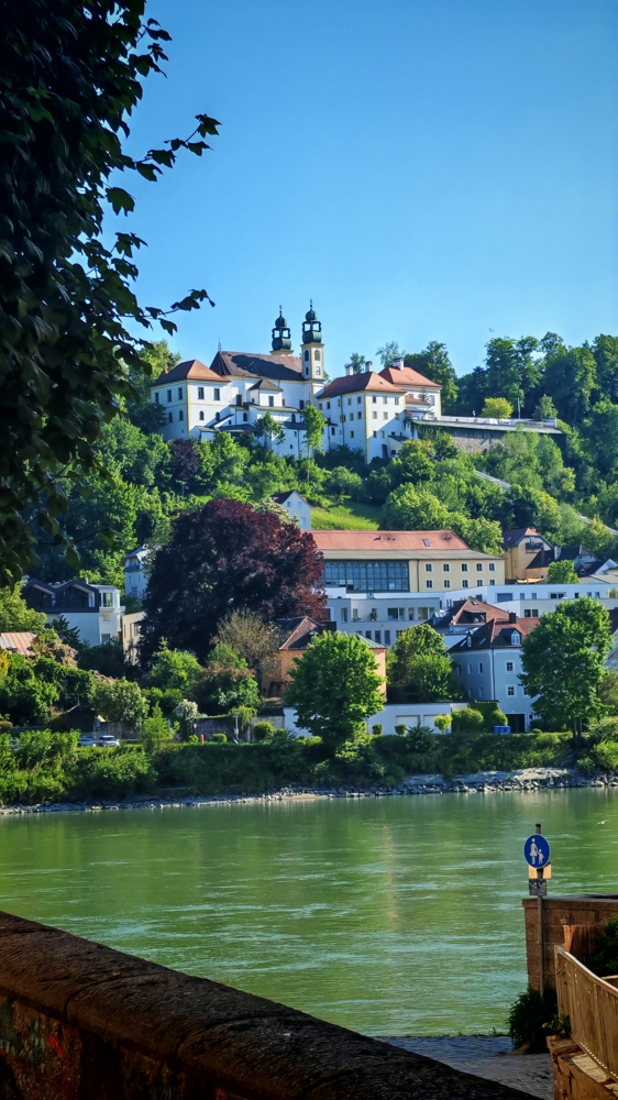 Umfeld Mehrfamilienhaus Passau