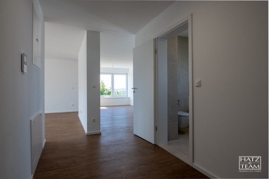 Flur OG Zweifamilienhaus Thyrnau