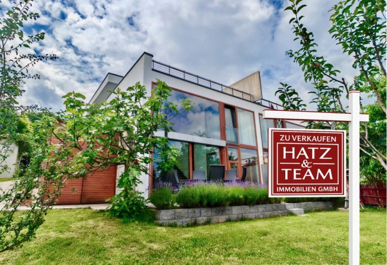 Hatz & Team Immobilien GmbH Passau Doppelhaush�lfte Sie werden sich in diesen Ausblick verlieben!