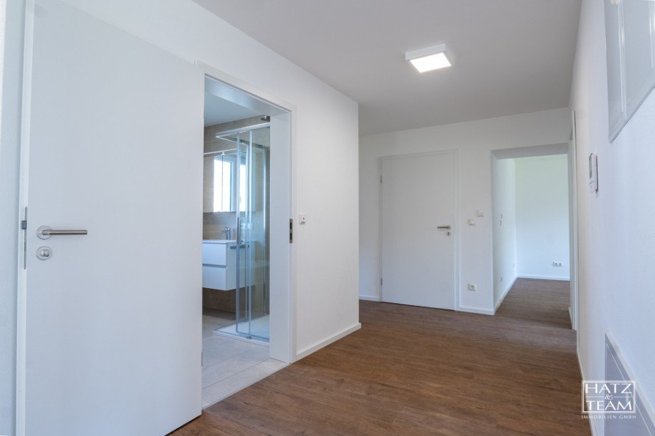 Flur EG Zweifamilienhaus Thyrnau