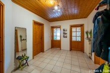 Diele Gepflegtes Zweifamilienhaus in l�ndlicher Lage n�he Tiefenbach!