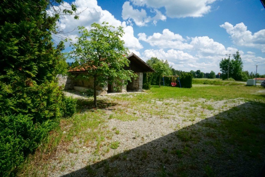 Garten Gastronomie und Wohnung Neureichenau