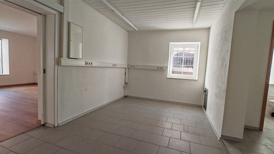 Laden EG Abstellfl�che 2 Haus Waldkirchen