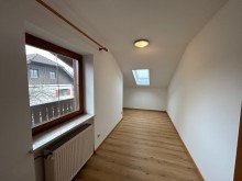 B�ro Viel Platz f�r die Familie - Wohnhaus mit Garten in Ortenburg