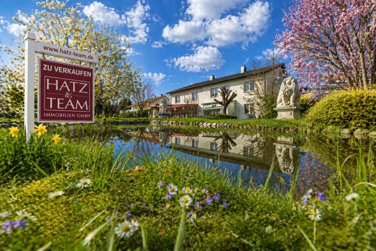 Hatz & Team Immobilien GmbH Rotthalm�nster Einfamilienhaus Exklusives Einfamilienhaus mit traumhaftem Grundst�ck und Gr�nblick in begehrter Siedlungsrandlage von Rotthalm�nster!