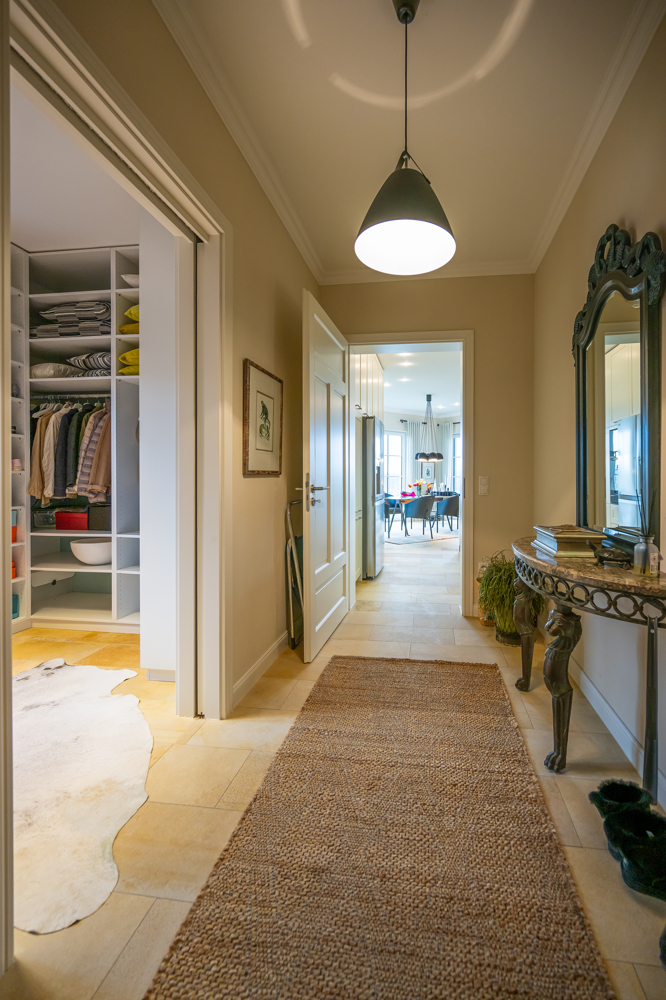 Flur Erdgeschoss Villa Salzweg