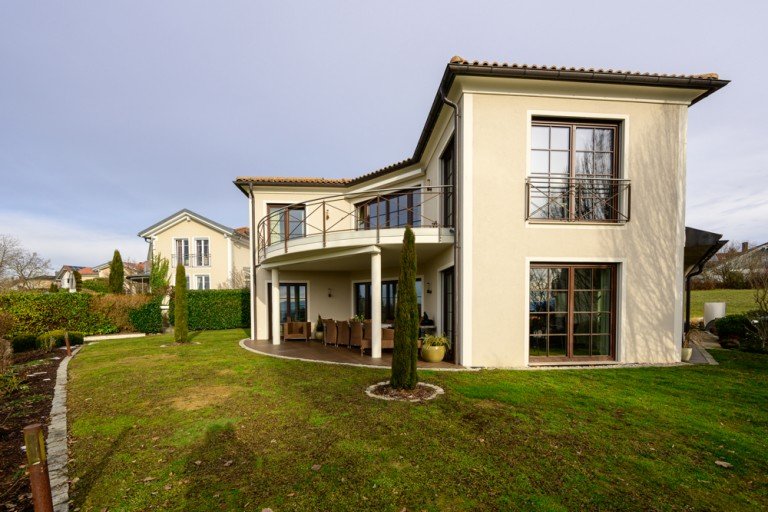 Au�enansicht Salzweg Villa Luxuri�se Architektenvilla mit herrlichem Blick inPassau-Salzweg!