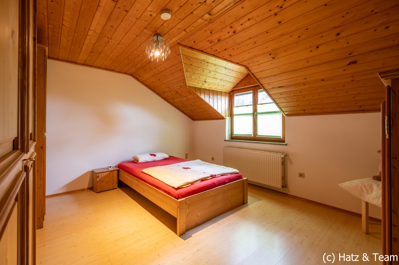 Schlafzimmer Zweifamilienhaus Tiefenbach
