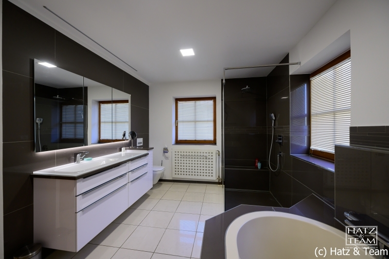 Badezimmer EG Einfamilienhaus Thyrnau