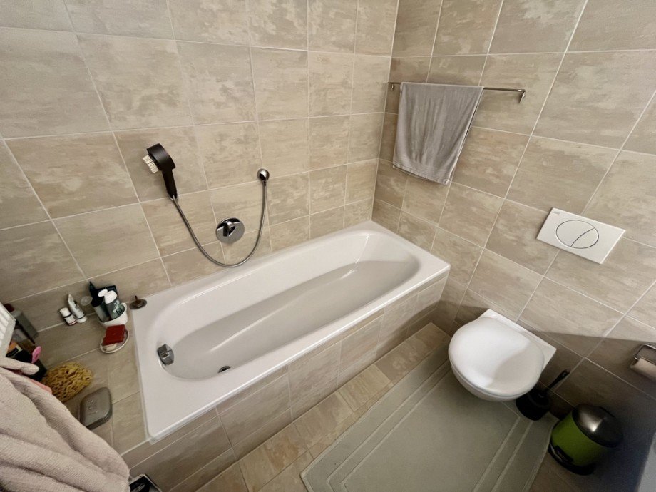 Badezimmer mit Wanne Etagenwohnung Passau