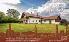 Hatz & Team Immobilien GmbH Gepflegtes Zweifamilienhaus in l�ndlicher Lage n�he Tiefenbach!
