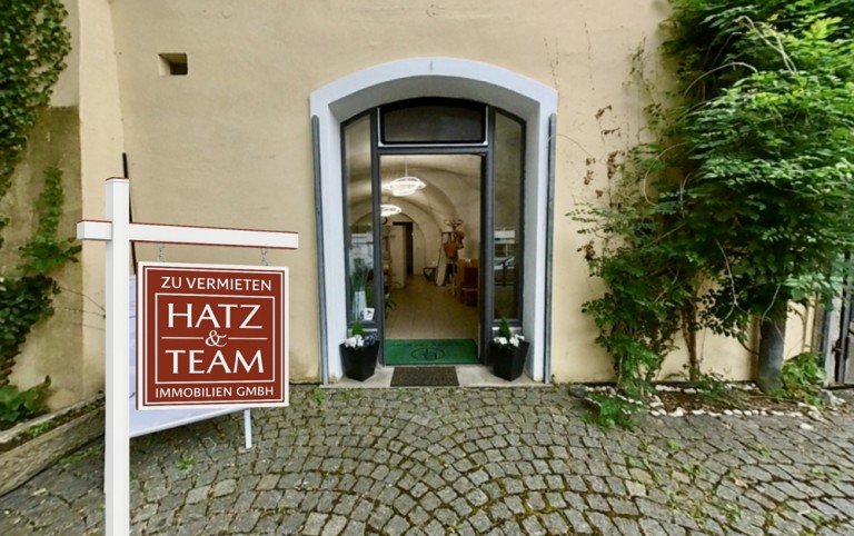 Hatz & Team Immobilien GmbH Passau Einzelhandel Mitten in der sch�nen K�nstlergasse von Passau - Gewerbeenheit zum Mieten!