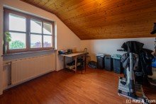 Schlafzimmer Gepflegtes Zweifamilienhaus in l�ndlicher Lage n�he Tiefenbach!