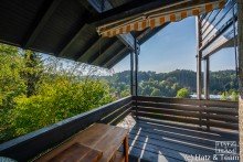 Balkon Wohnhaus mit Panoramablick - Airbnb - Chalet tr�gt einen Gro�teil der Finanzierung
