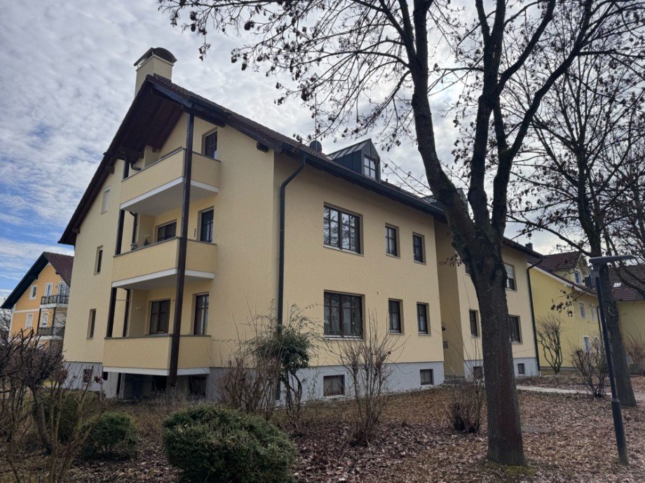 Hausansicht Mehrfamilienhaus Bad F�ssing