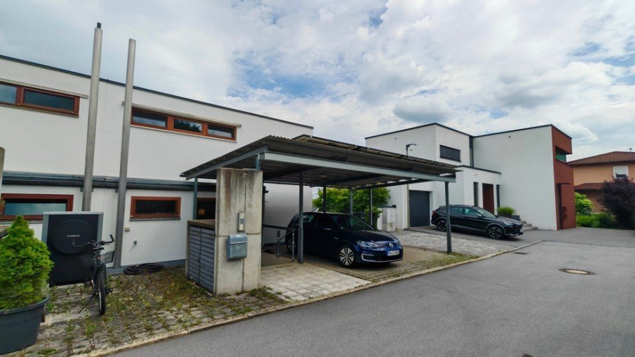 Zugang Doppelhaush�lfte Passau