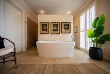 Badezimmer Luxuri�se Architektenvilla mit herrlichem Blick in
Passau-Salzweg!