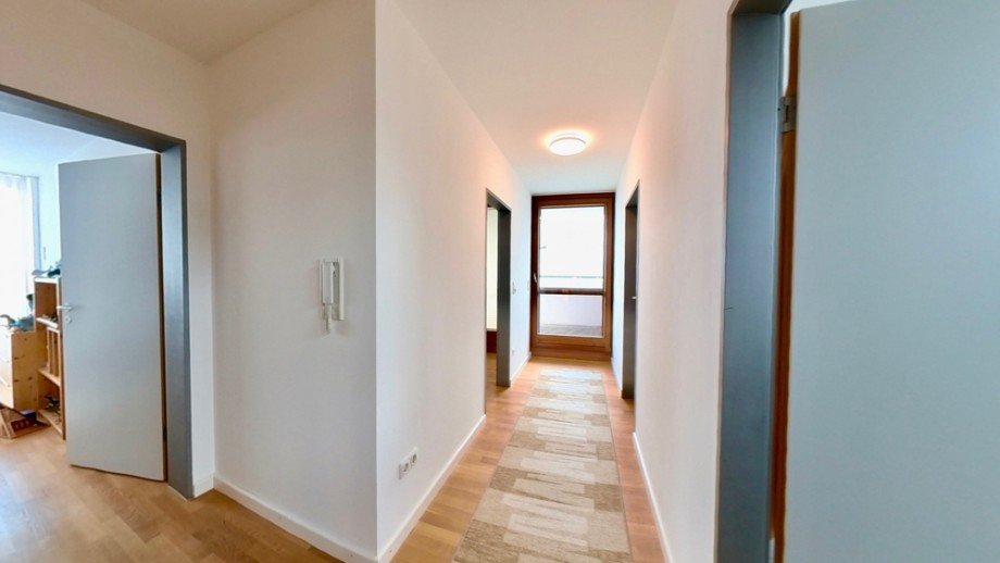 Flur OG Doppelhaush�lfte Passau