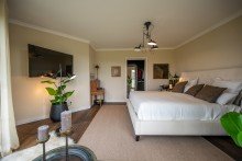 Schlafzimmer Luxuri�se Architektenvilla mit herrlichem Blick in
Passau-Salzweg!