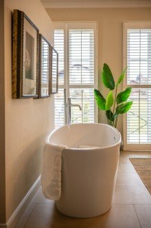Badezimmer Luxuri�se Architektenvilla mit herrlichem Blick in
Passau-Salzweg!