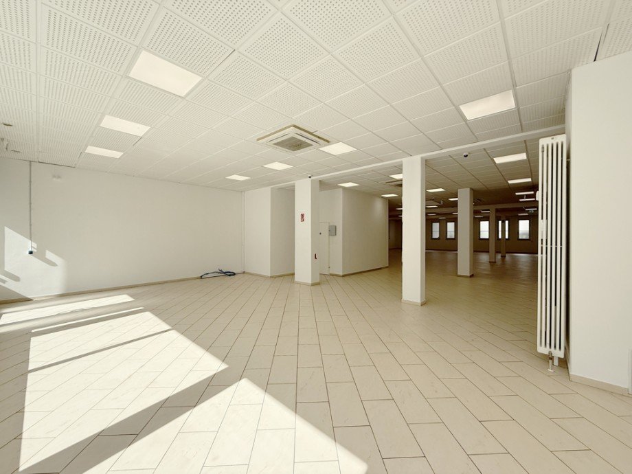 Ladenfl�che 1 bearbeitet Einzelhandel Passau