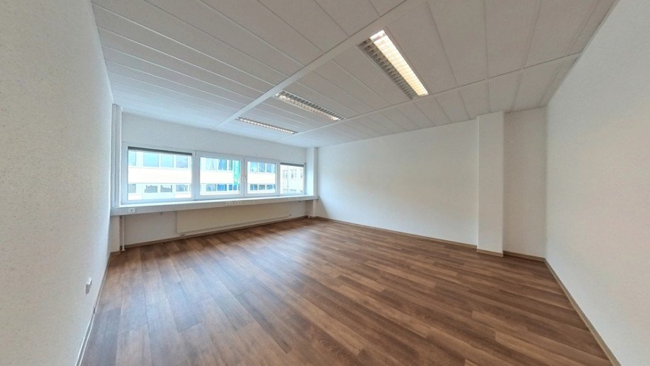 B�rofl�che B�rofl�che Hutthurm