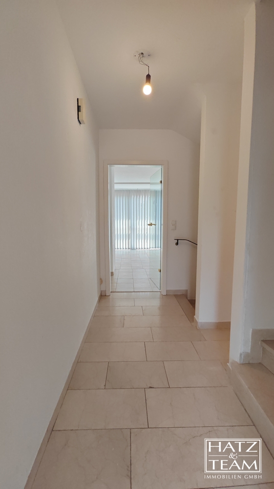 Flur EG Doppelhaush�lfte Passau