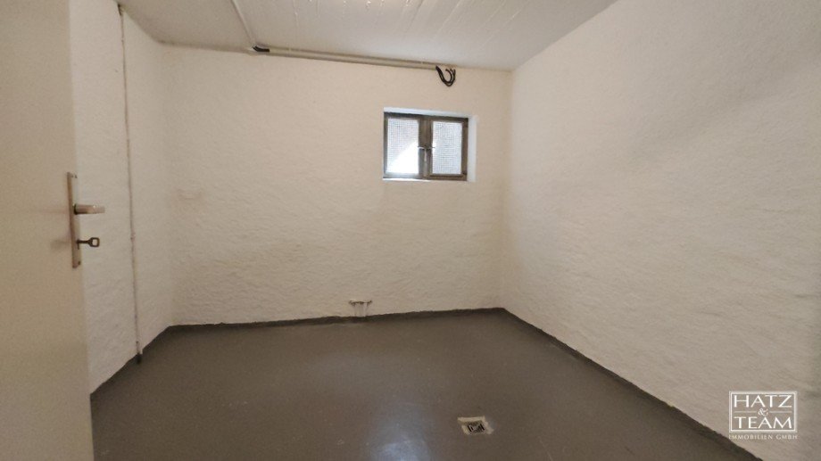 Keller Doppelhaush�lfte Passau