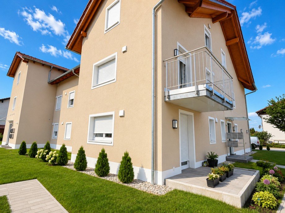 Bespielfoto Referenzobjekt des selben Bautr�gers Mehrfamilienhaus Bad F�ssing / Egglfing am Inn